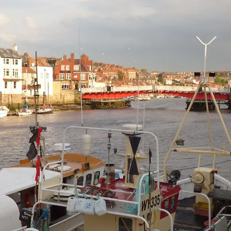 Repton Engine Shed Nyaraló *