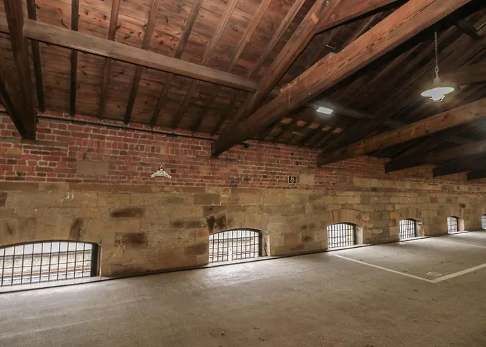 Repton Engine Shed Nyaraló